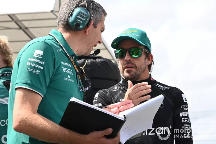 Fernando Alonso, Aston Martin F1 Team 