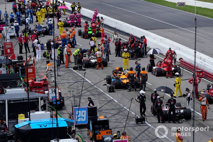 Felix Rosenqvist, Arrow McLaren Chevrolet, Marcus Ericsson, Chip Ganassi Racing Honda, Scott McLaughlin, Team Penske Chevrolet, David Malukas, Dale Coyne Racing con HMD Honda