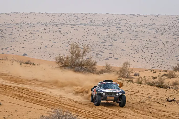 #300 X-Raid Mini JCW Team: Carlos Sainz, Lucas Cruz