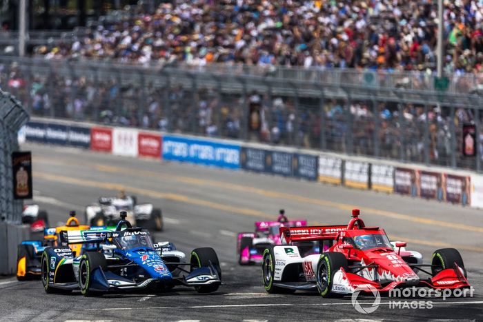 #8: Marcus Ericsson, Chip Ganassi Racing Honda, #15: Graham Rahal, Rahal Letterman Lanigan Racing Honda