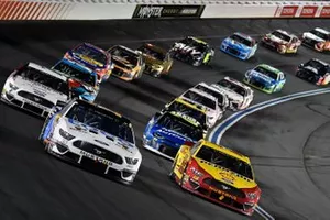  Clint Bowyer, Stewart-Haas Racing, Ford Mustang Toco Warranty,  Joey Logano, Team Penske, Ford Mustang Shell Pennzoil
