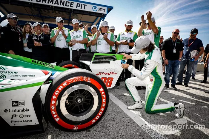 Colton Herta comemora pole