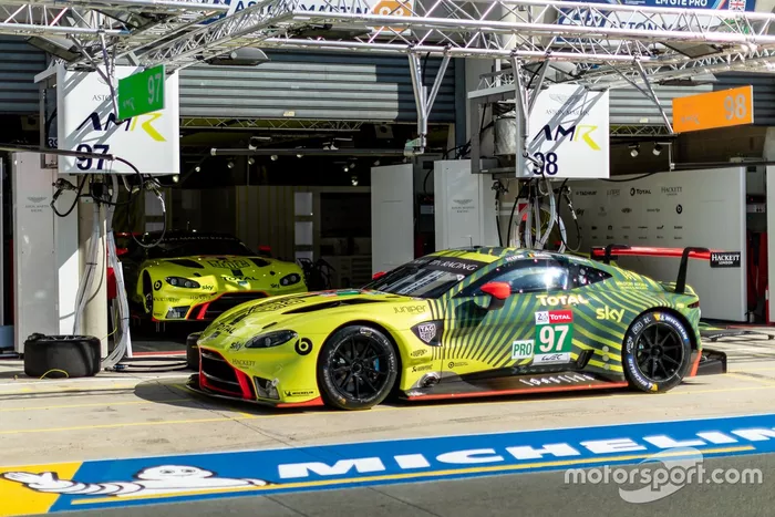 #97 Aston Martin Racing - Aston Martin Vantage AMR: Alex Lynn, Maxime Martin, Harry Tincknell 