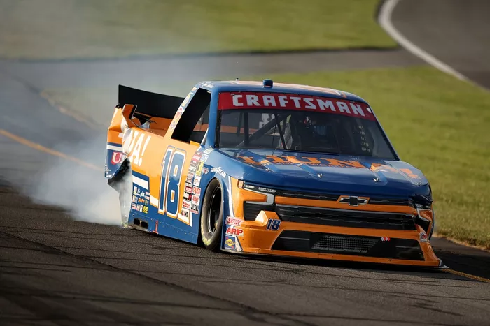 Tyler Ankrum, McAnally-Hilgemann Racing Chevrolet