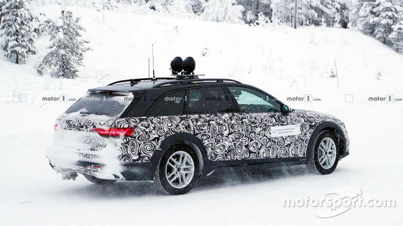 Шпигунське фото Audi A4 Allroad 2020 року