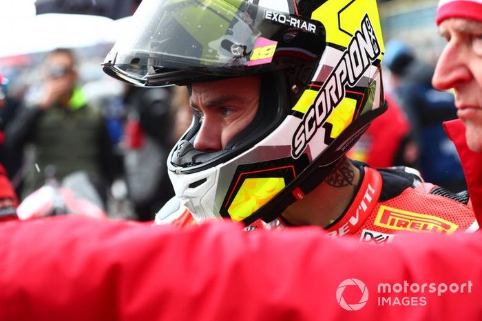 Alvaro Bautista, Aruba.it Racing-Ducati Team being shown off the grid