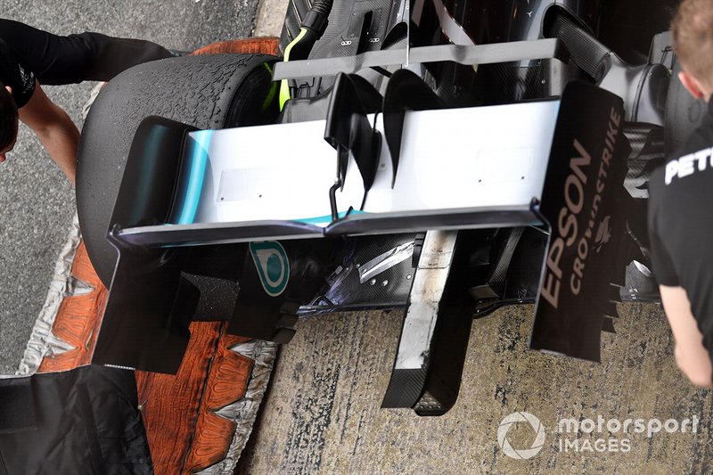 Aileron arrière de la Mercedes-AMG F1 W10