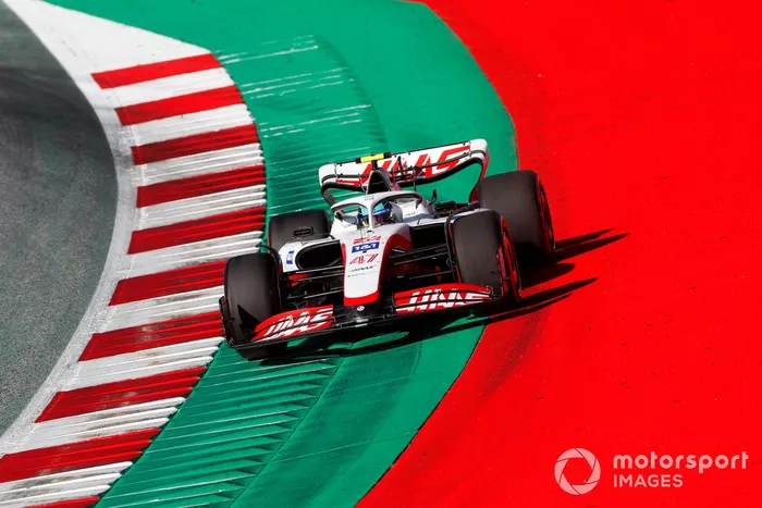 Mick Schumacher, Haas VF-22