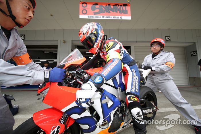 Ito Shinichi (# 72 Honda Dream RT Sakurai Honda)