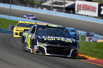 Jimmie Johnson, Hendrick Motorsports, Chevrolet Camaro Lowe's for Pros, William Byron, Hendrick Motorsports, Chevrolet Camaro Hertz