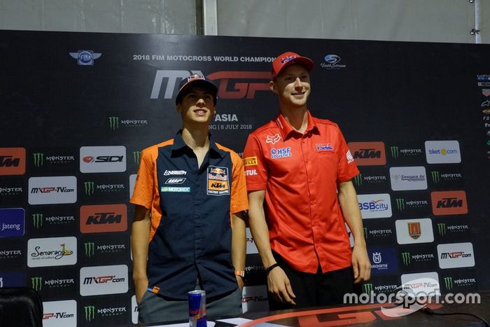 Rueda de prensa MX2: Jorge Prado KTM Factory Racing y Calvin Vlaanderen, Team HRc