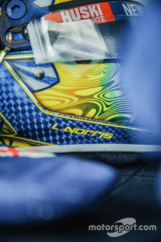 El casco de Lando Norris para el GP de Abu Dhabi
