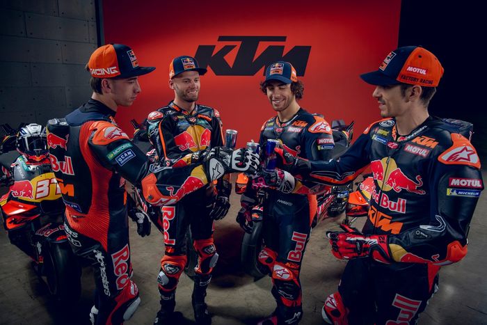 Pedro Acosta, Red Bull KTM Factory Racing, Brad Binder, Red Bull KTM Factory Racing, Enea Bastianini, Red Bull KTM Tech 3, Maverick Viñales, Red Bull KTM Tech 3
