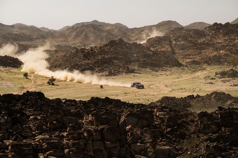 #299 I Dacia Sandriders Dacia: Nasser Al-Attiyah, Fabian Lurquin