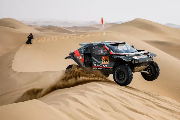 #219 The Dacia Sandriders Dacia: Sebastien Loeb, Edouard Boulanger