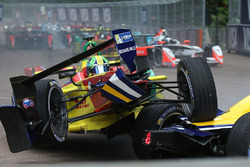 Лукас ді Грассі, ABT Schaeffler Audi Sport і Себастьян Буемі, Renault e.Dams - аварія в першому пово