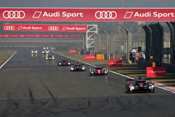 #8 Audi Sport Team Joest Audi R18 e-tron quattro: Лукас ді Грассі, Лоік Дюваль, Олівер Джарвіс