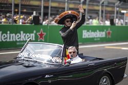 Stoffel Vandoorne, McLaren on the drivers parade
