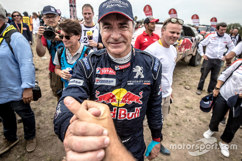 Le vainqueur auto Carlos Sainz, Peugeot Sport