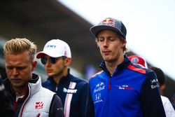 Kevin Magnussen, Haas F1 Team, Esteban Ocon, Force India, and Brendon Hartley, Toro Rosso, in the drivers parade