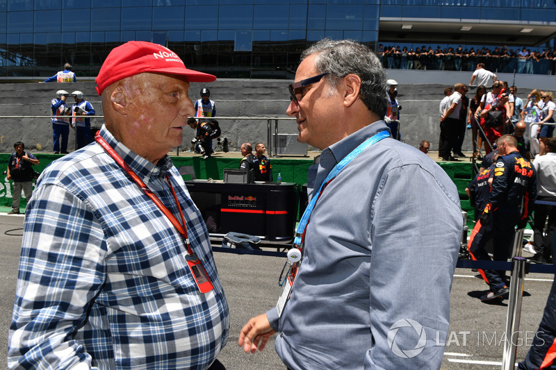 Niki Lauda, Presidente no ejecutivo de Mercedes AMG F1, Alejandro Soberón, Presidente y CEO de Grupo CIE y Presidente de Fórmula 1 Gran Premio de México