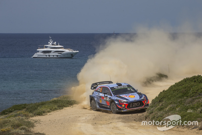 Тьерри Невилль и Николя Жильсуль, Hyundai Motorsport Hyundai i20 Coupe WRC