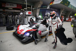 #1 Porsche Team Porsche 919 Hybrid: Neel Jani, Andre Lotterer, Nick Tandy