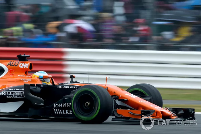 20: Fernando Alonso, McLaren MCL32 (inc 30-place grid penalty)