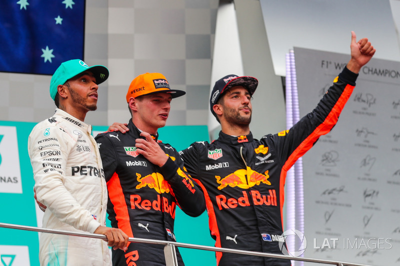 Race winner Lewis Hamilton, Mercedes AMG F1 Max Verstappen, Red Bull Racing and Daniel Ricciardo, Re