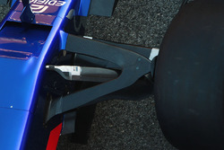 Scuderia Toro Rosso STR12 detail van de voorwielophanging