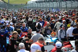 Pre-race grid