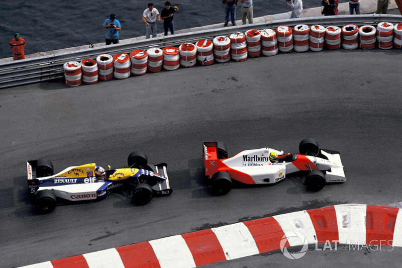 Ayrton Senna, McLaren MP4/7A, Nigel Mansell, Williams FW14B