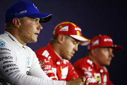 Basın toplantısı: Pole: Sebastian Vettel, Ferrari, 2. Kimi Raikkonen, Ferrari, 3. Valtteri Bottas, M