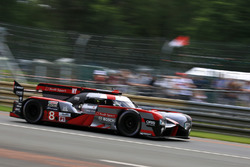 #8 Audi Sport Team Joest Audi R18: Лукас ді Грассі, Лоик Дюваль, Олівер Джарвіс