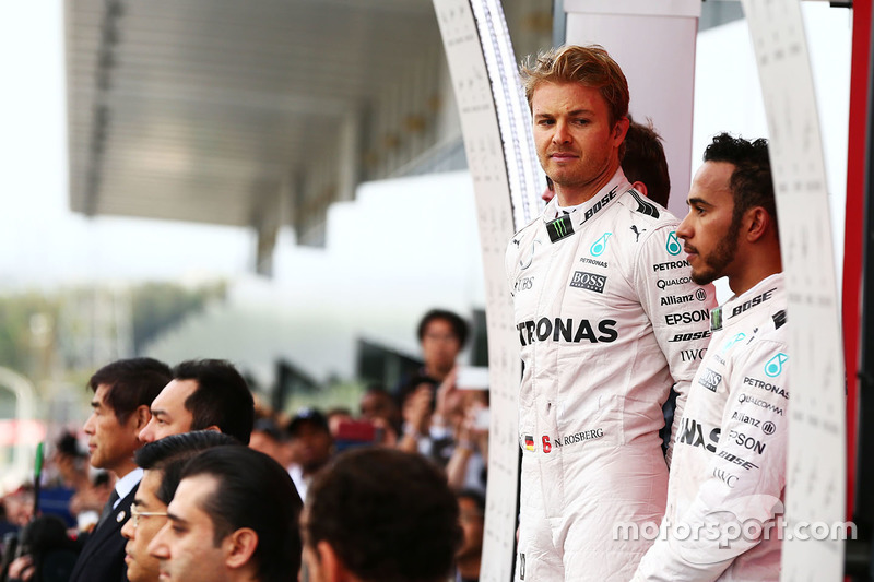 Race winner Nico Rosberg, Mercedes AMG F1 with team mate Lewis Hamilton, Mercedes AMG F1 on the podium