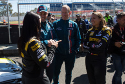 Simona de Silvestro e Renee Gracie, Harvey Norman Supergirls Nissan, Craig Lowndes and Steven Richar