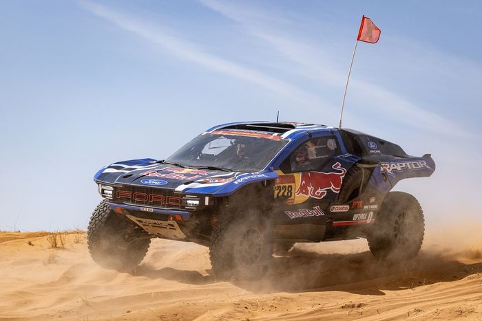 #228 フォード M-スポーツ フォード：ミッチ・ガスリー、ケロン・ウォルチ