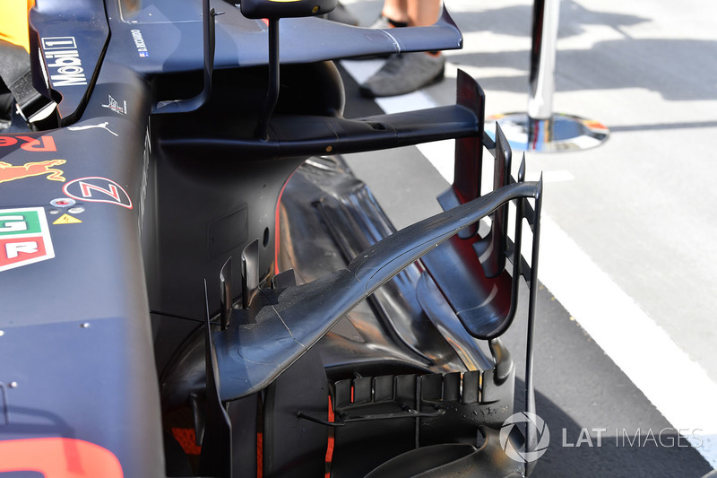 Red Bull Racing RB14 barge board detail