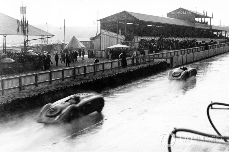 Jean-Pierre Wimille, Robert Benoist, Bugatti T57G, Roger Labric, Pierre Veyron, Bugatti T57G