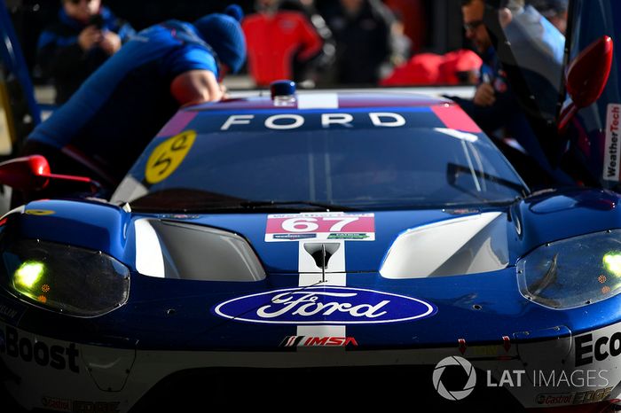 #67 Chip Ganassi Racing Ford GT