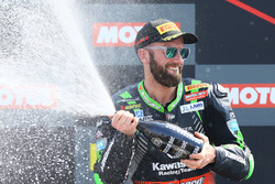 Podyum: Yarış galibi Tom Sykes, Kawasaki Racing