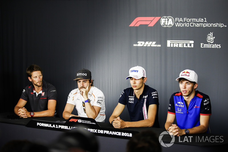 Romain Grosjean, Haas F1 Team, Fernando Alonso, McLaren, Esteban Ocon, Force India, et Pierre Gasly, Toro Rosso, en conférence de presse