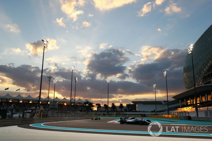 Valtteri Bottas, Mercedes AMG F1 W08, Lewis Hamilton, Mercedes AMG F1 W08