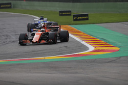 Стоффель Вандорн, McLaren MCL32, Маркус Ерікссон, Sauber C36