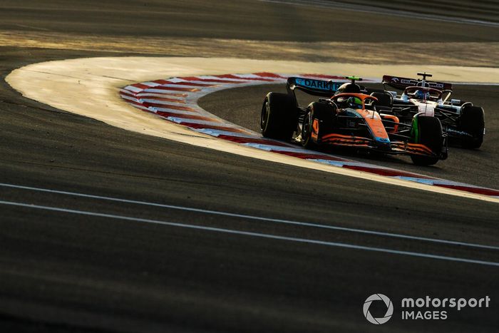 Lando Norris, McLaren MCL36, Valtteri Bottas, Alfa Romeo C42