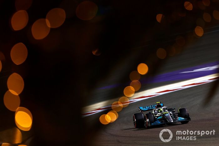 Lewis Hamilton, Mercedes W13