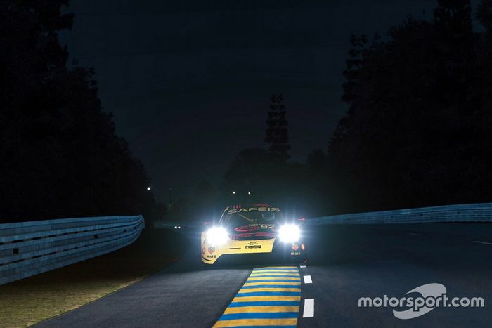 #92 Porsche Esports Team Porsche 911 RSR: Jaxon Evans, Matt Campbell, Mack Bakkum, Jeremy Bouteloup