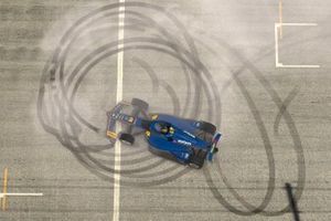 Race winner Scott McLaughlin, Team Penske