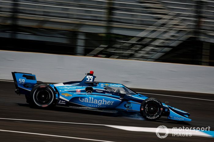 Max Chilton, Carlin Chevrolet locks up his right front
