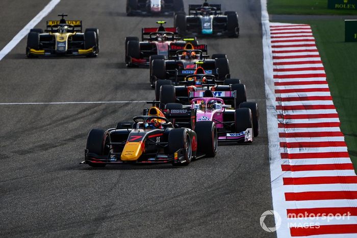 Yuki Tsunoda, Carlin, Artem Markelov, BWT HWA Racelab 